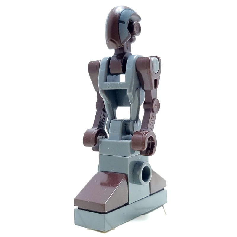 fig-003800 – FA-4 Pilot Droid