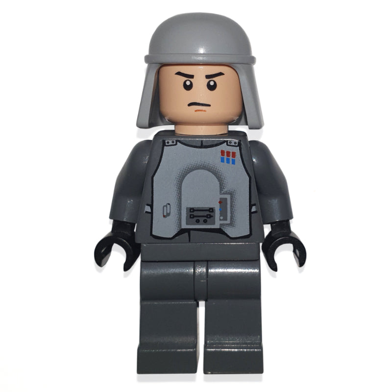 fig-003868 – General Maximillian Veers, Light Bluish Gray Helmet
