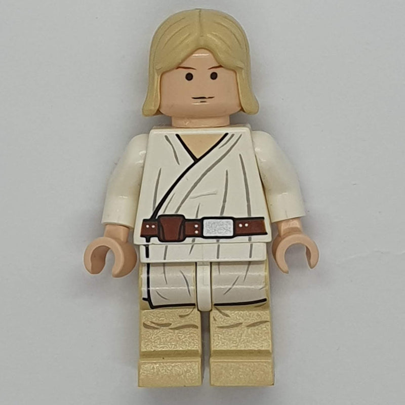 fig-003952 – Luke Skywalker, White Robe, Straight Tan Hair, Black Eyes