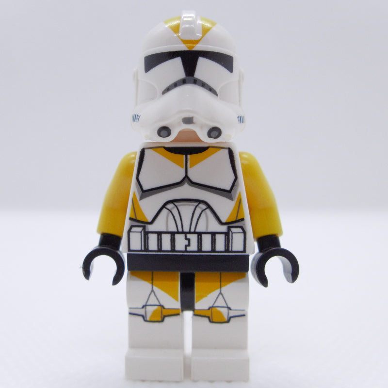 fig-003983 – Clone Trooper, 212th Attack Battalion, Bright Light Orange Markings