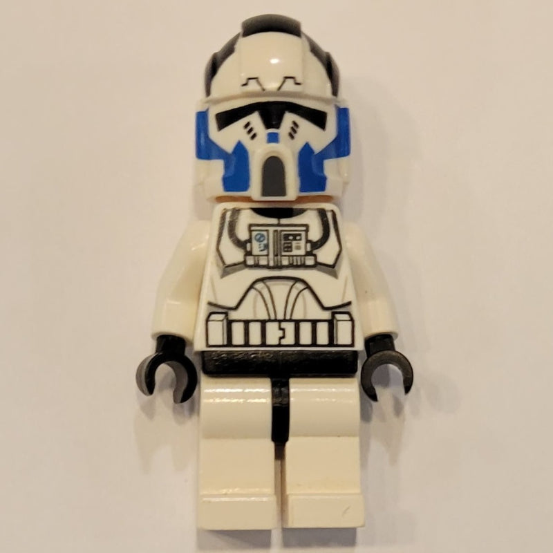 fig-003990 – Clone Pilot, 501st Legion, Blue Markings
