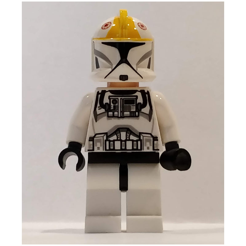 fig-004004 – Clone Pilot, Phase I Armor, Black Eyes, Plain Legs