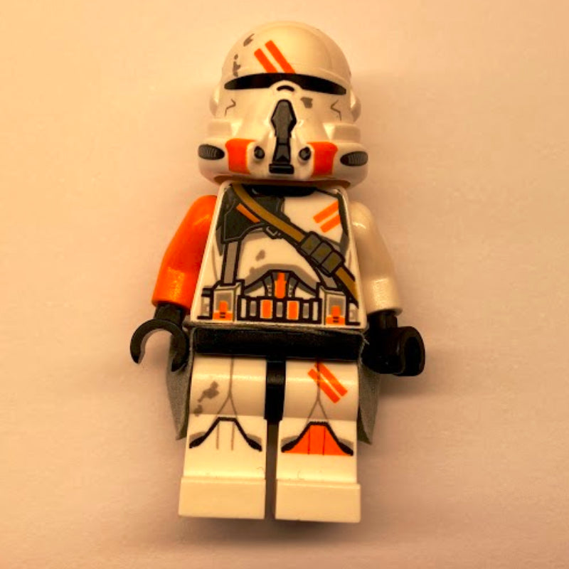 fig-004034 – Clone Trooper, 212th Attack Battalion, Airborne, Orange Markings