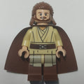 fig-004052 – Qui-Gon Jinn, Printed Reddish Brown Legs, Cape