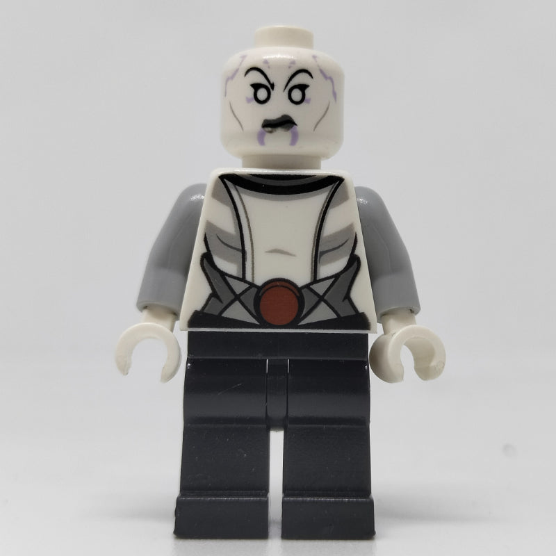 fig-004112 – Asajj Ventress, White Outfit