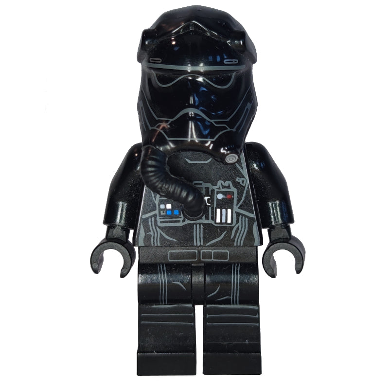 fig-004117 – TIE Pilot, First Order, Two White Lines on Helmet