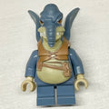 fig-004134 – Watto, Printed Head, Tan Hands