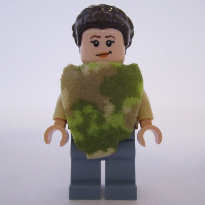 fig-004141 – Princess Leia, Endor Outfit, Poncho