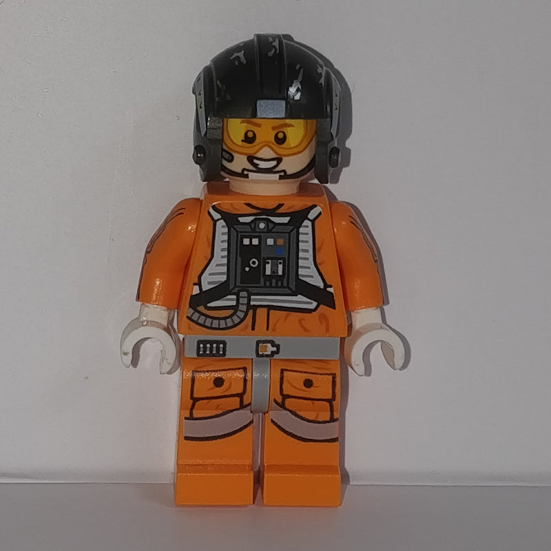 fig-004172 – Zev Senesca / Snowspeeder Pilot with Pearl Dark Gray Helmet