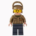fig-004177 – Resistance Soldier, Dark Tan Helmet, Dark Tan Shirt with Two Pockets and Resistance Insignia