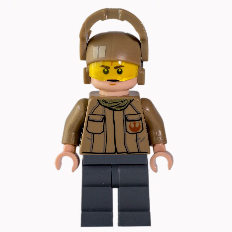 fig-004177 – Resistance Soldier, Dark Tan Helmet, Dark Tan Shirt with Two Pockets and Resistance Insignia