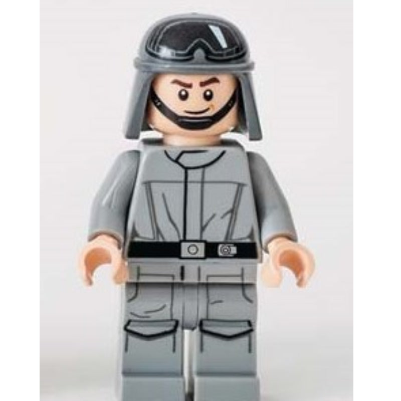 fig-004223 – Imperial AT-ST Driver, Helmet with Printed Goggles