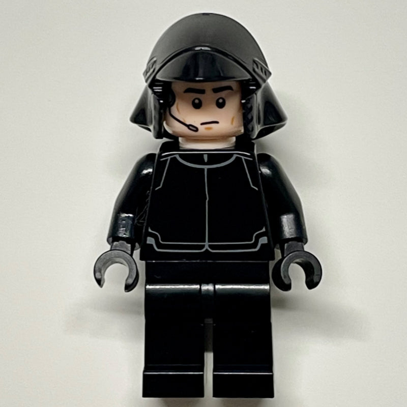 fig-004282 – First Order Shuttle Pilot