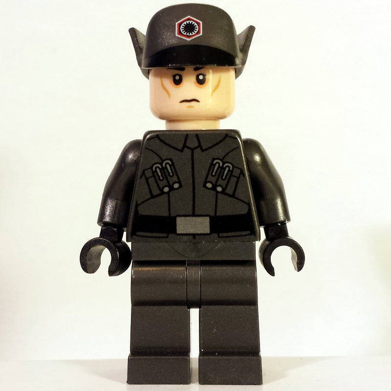 fig-004291 – First Order Officer / Lieutenant / Captain