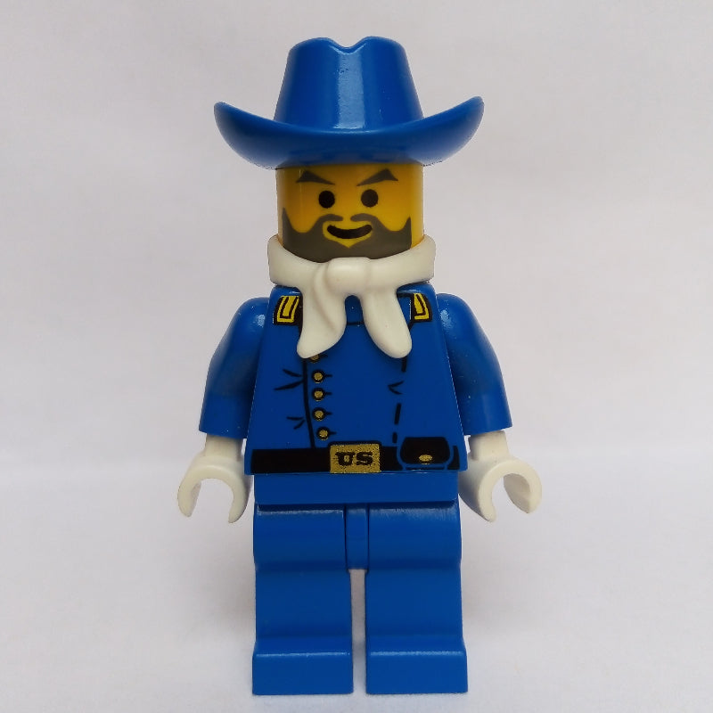 fig-004368 – Cavalry Lieutenant - Hat, White Bandana