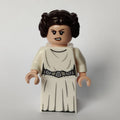 fig-004422 – Princess Leia, White Robe, Skirt
