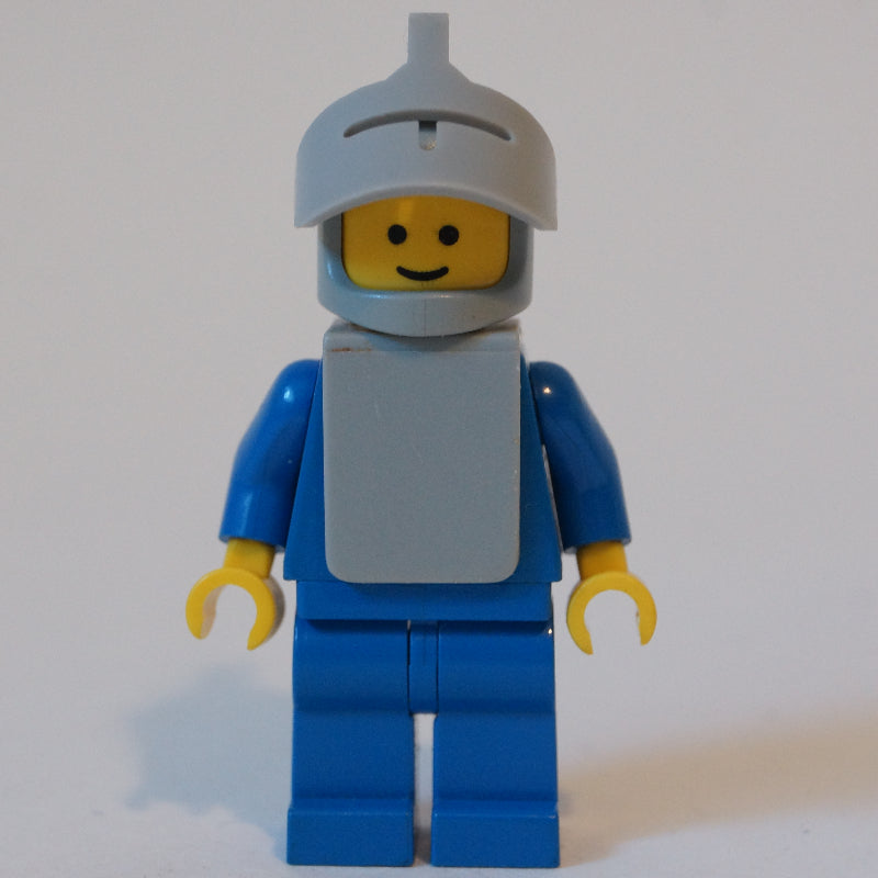 fig-004427 – Knight (Yellow Castle) - Blue with Visor