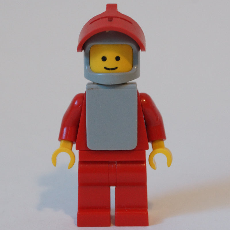 fig-004436 – Knight (Yellow Castle) - Red with Visor