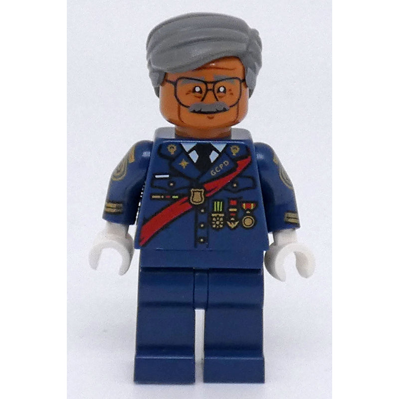 fig-004619 – Commissioner James Gordon with Red Sash