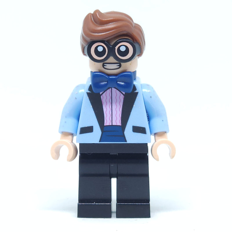 fig-004620 – Dick Grayson in Tuxedo