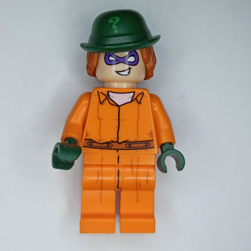 fig-004647 – The Riddler in Prison Clothes