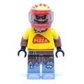 fig-004662 – Scarecrow in Pizza Delivery Outfit