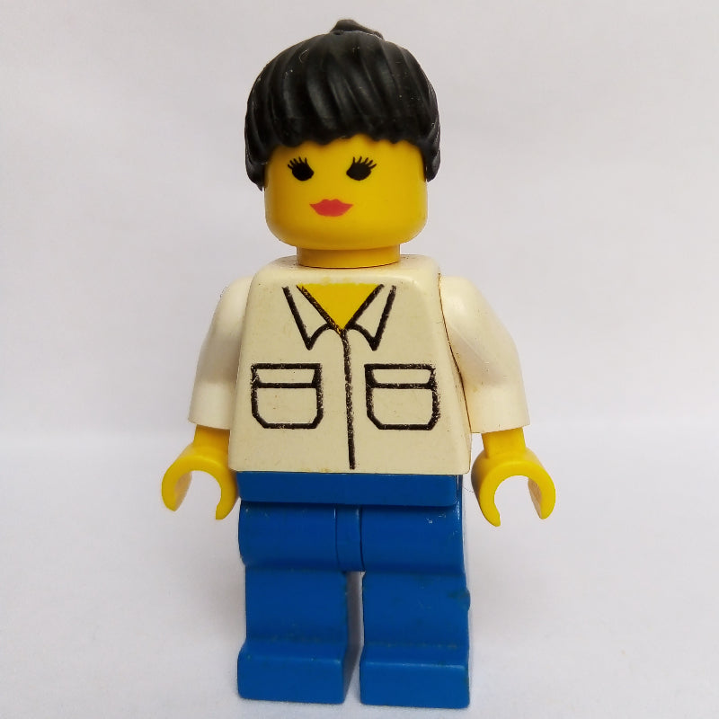 fig-004795 – Woman - White Torso/Shirt, Blue Legs