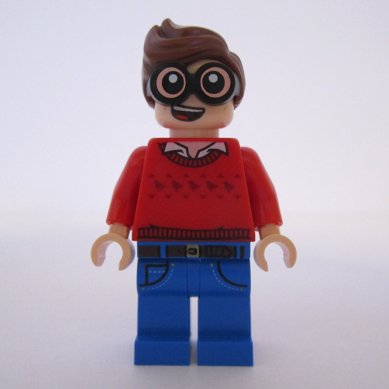 fig-004858 – Dick Grayson with Red Sweater with Dark Red Robins Pattern
