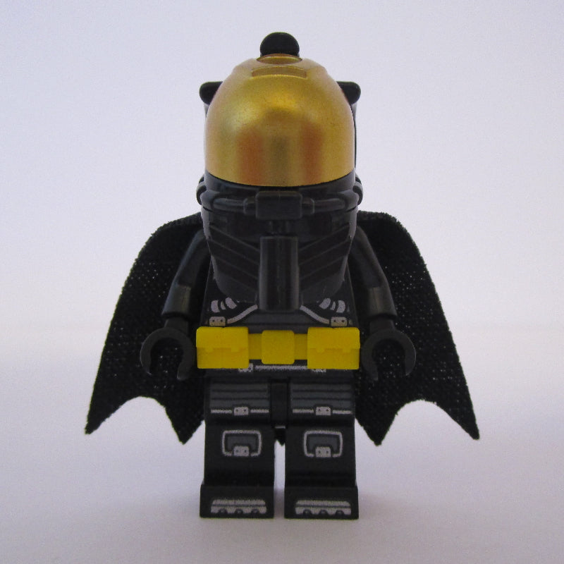 fig-004859 – Batman, Black Suit, Black Cape, Space Helmet (Space Suit)