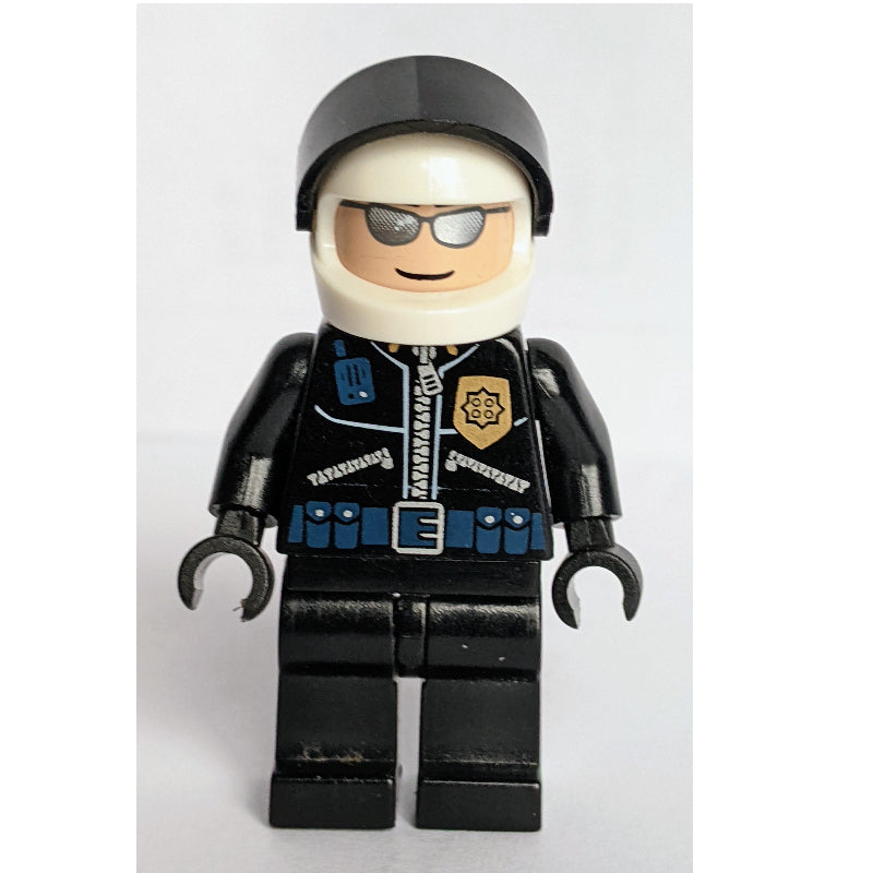fig-004961 – Policeman with Zipped Jacket with Gold Badge, and White Helmet with Black Visor