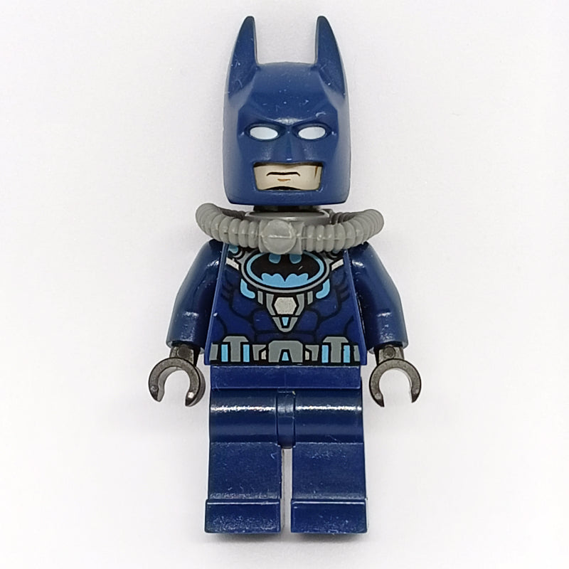 fig-005016 – Batman, Dark Blue Suit, Dark Blue Cowl, Diving Suit with Airtank