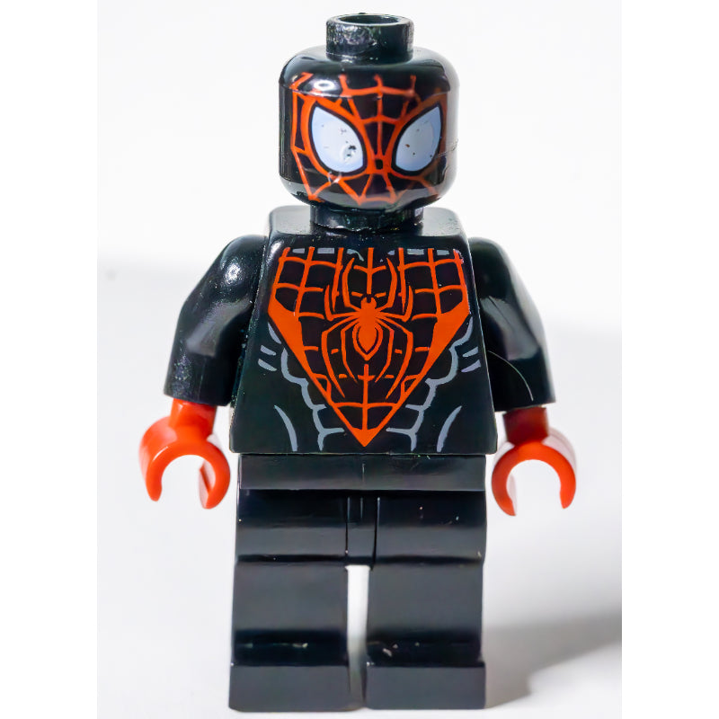 fig-005073 – Spider-Man (Miles Morales), Red Hands, Red Face Webbing