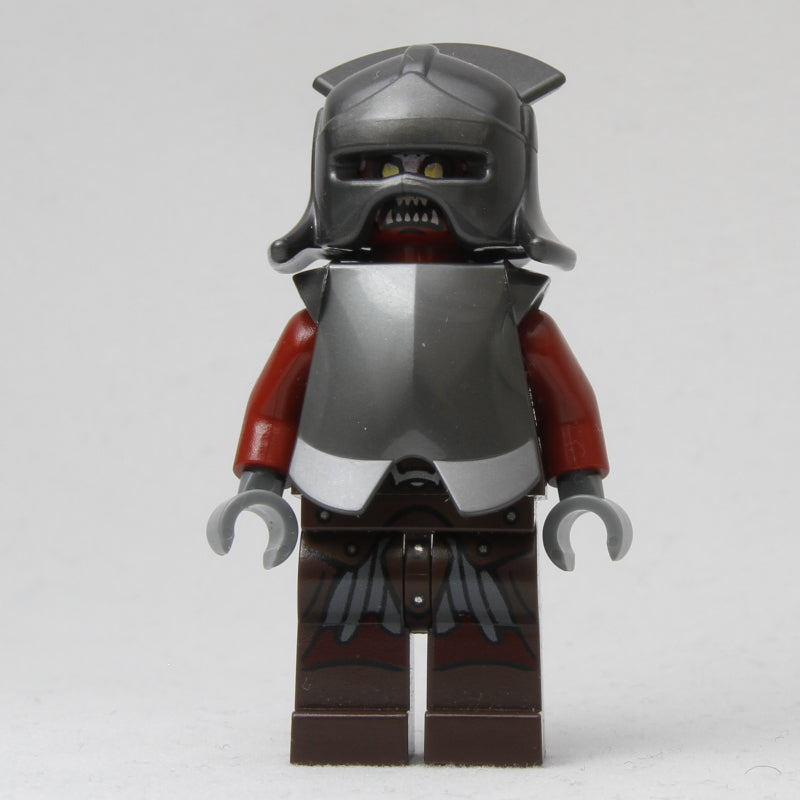 fig-005204 – Uruk-Hai  - Helmet, Armour
