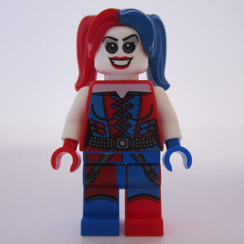 fig-005287 – Harley Quinn in Blue and Red Outfit and Hair