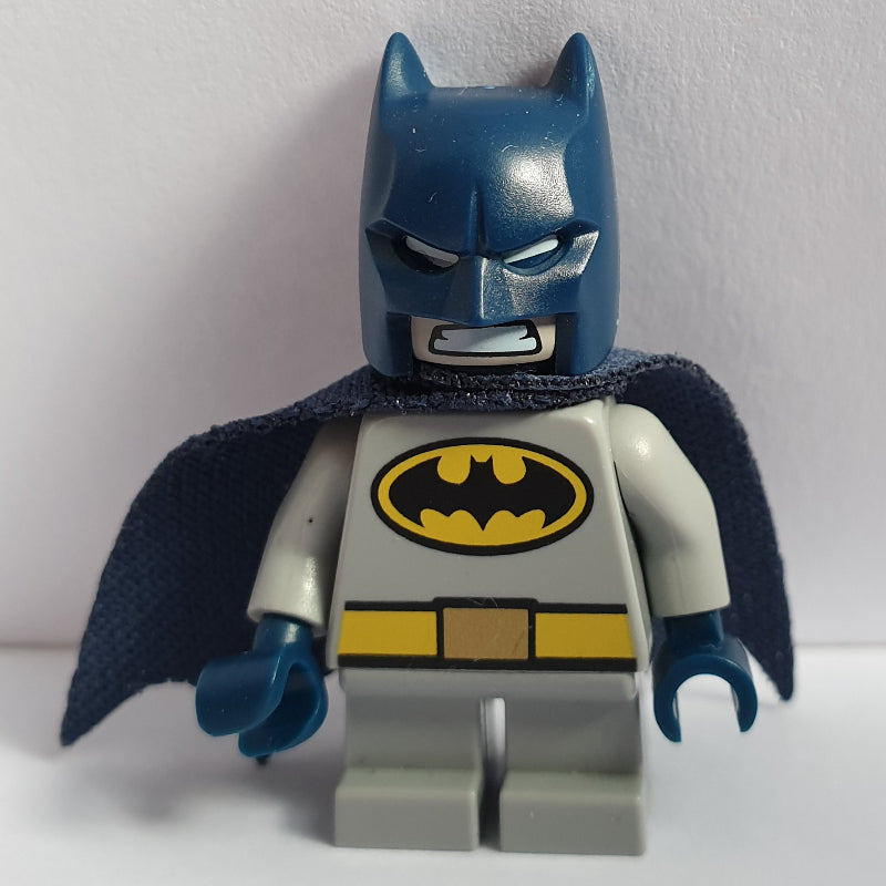 fig-005366 – Batman, Light Bluish Gray Suit, Dark Blue Cape and Cowl, Short Legs