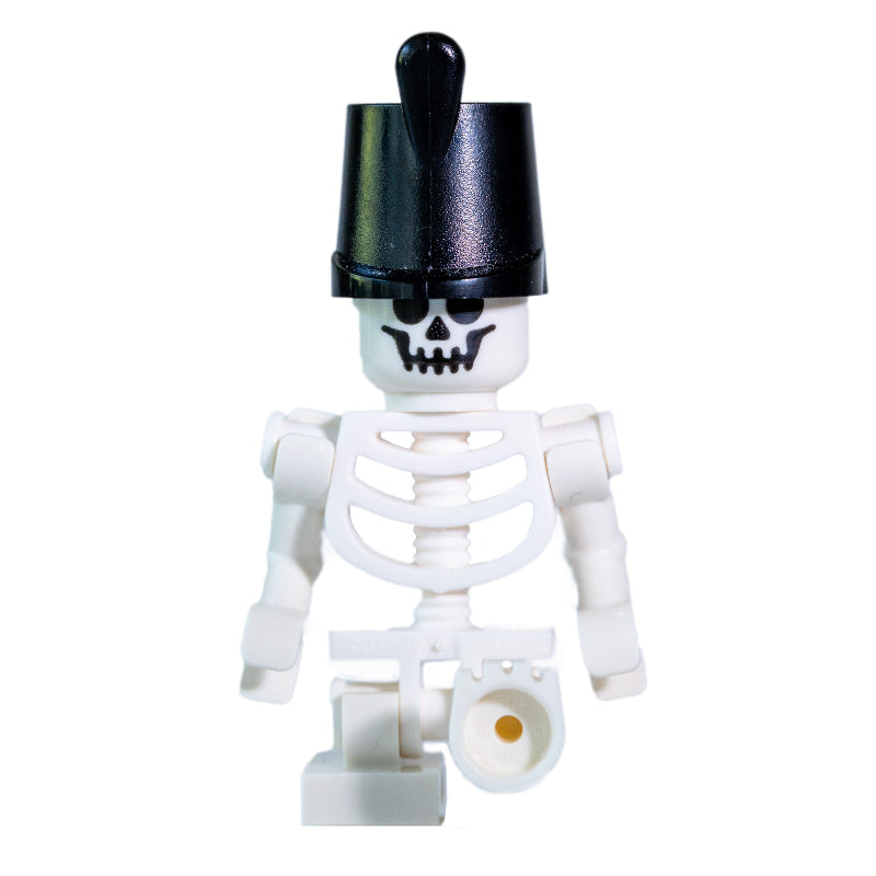 fig-005511 – Skeleton, Standard Face, Missing 1 Leg, Imperial Guard Hat