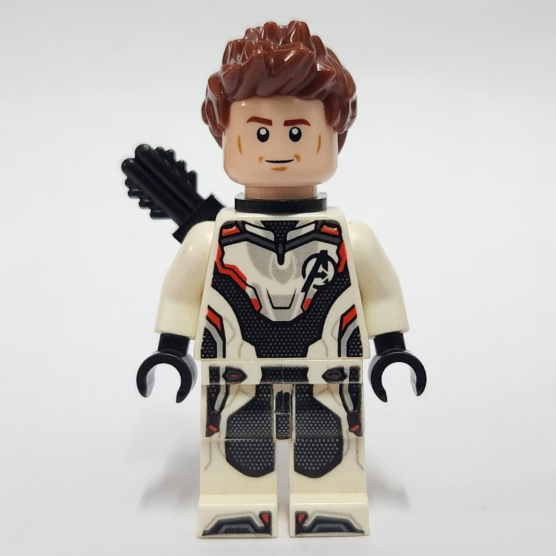 fig-005587 – Hawkeye, White Advanced Tech (Quantum) Suit and Quiver