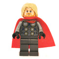 fig-005591 – Thor with Printed Cape Front and Pearl Dark Gray Legs