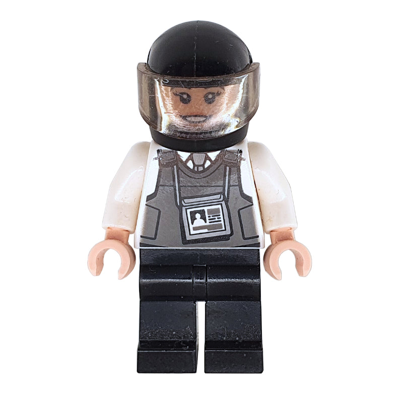 fig-005602 – Armored Truck Driver with Helmet