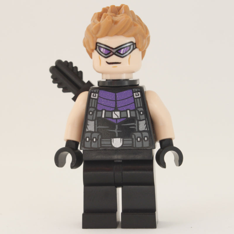 fig-005605 – Hawkeye in Black and Dark Purple Outfit with Dark Purple Goggles, and Quiver
