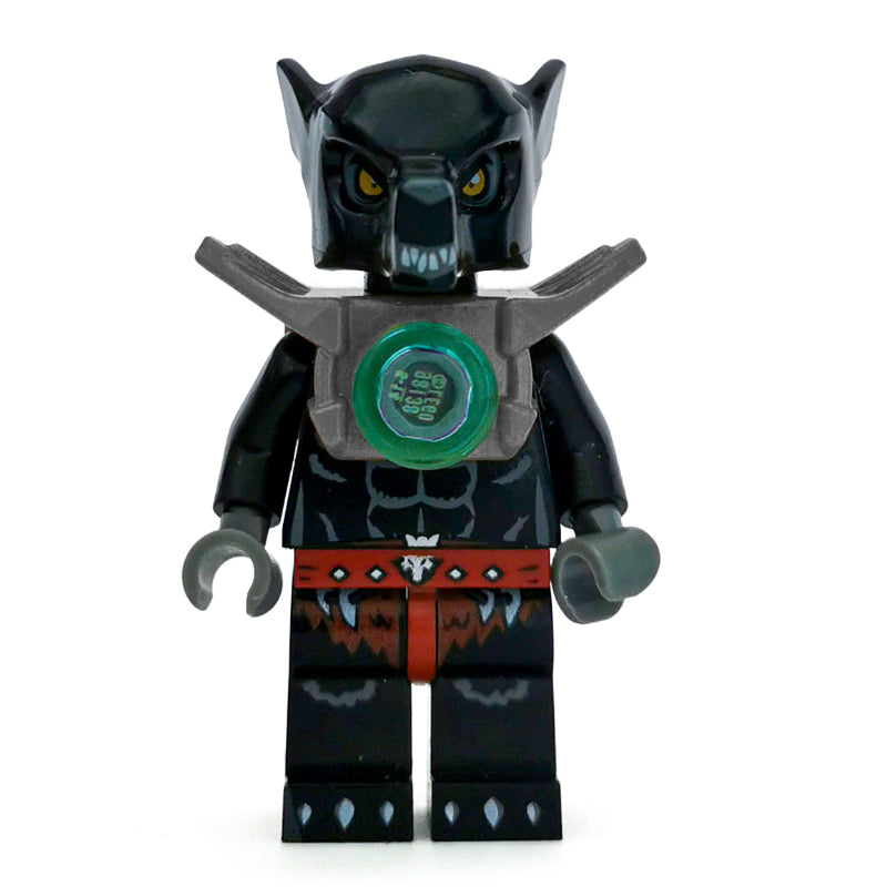 fig-005743 – Wilhurt with Flat Silver Shoulder Armor