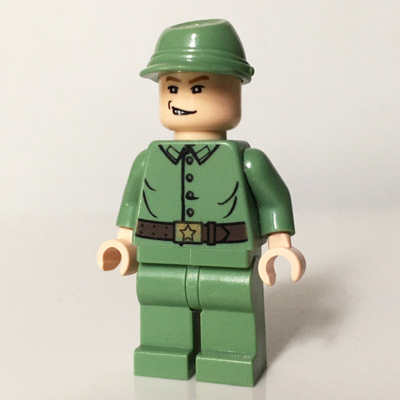 fig-005856 – Russian Guard with Open Mouth Smirk