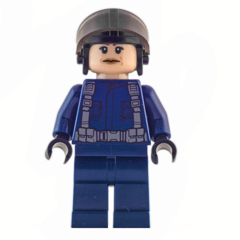 fig-005970 – Guard in Helmet with Trans-Brown Visor, Female
