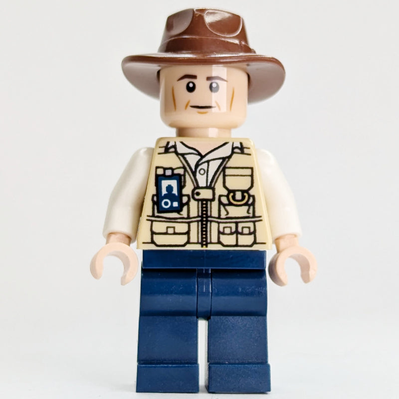 fig-005977 – Vet with Fedora Hat