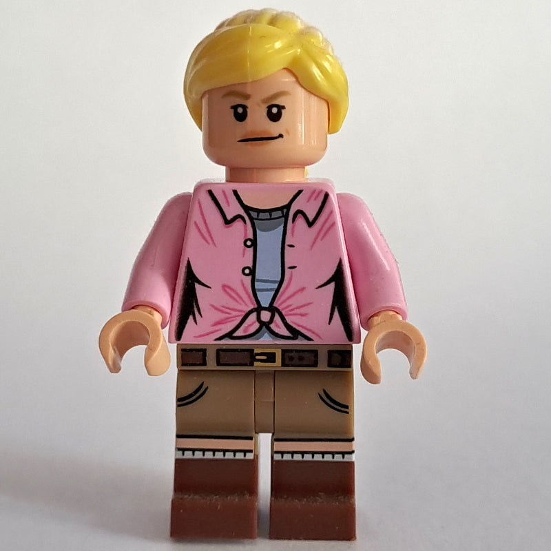 fig-005996 – Ellie Sattler, Bright Pink Shirt, Ponytail