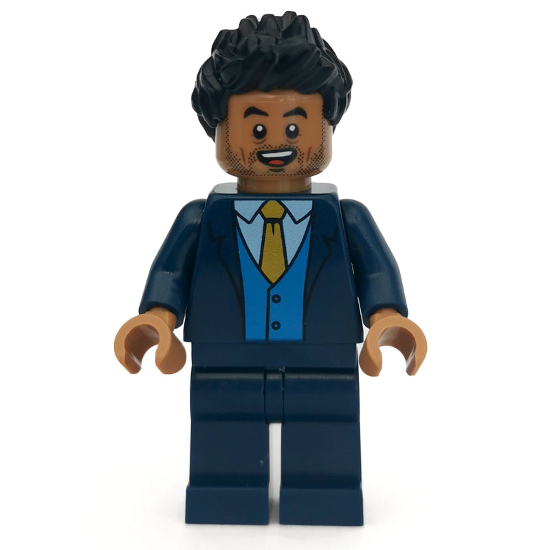 fig-006024 – Simon Masrani in Dark Blue Suit