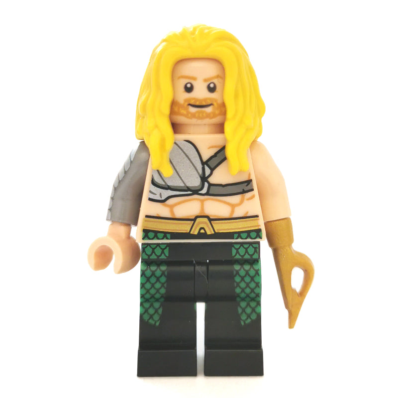 fig-006036 – Aquaman, Long Yellow Hair, Hook Hand (CMF)