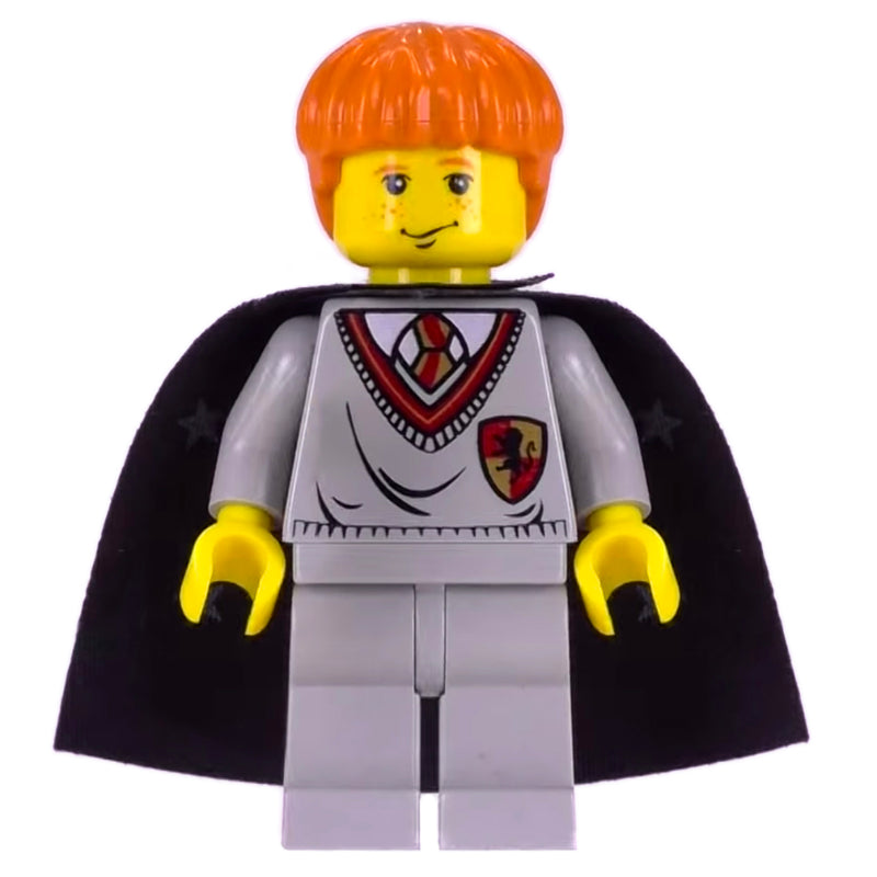 fig-006051 – Ron Weasley, Yellow Skin, Gryffindor Sweater with Crest, Cape with Stars