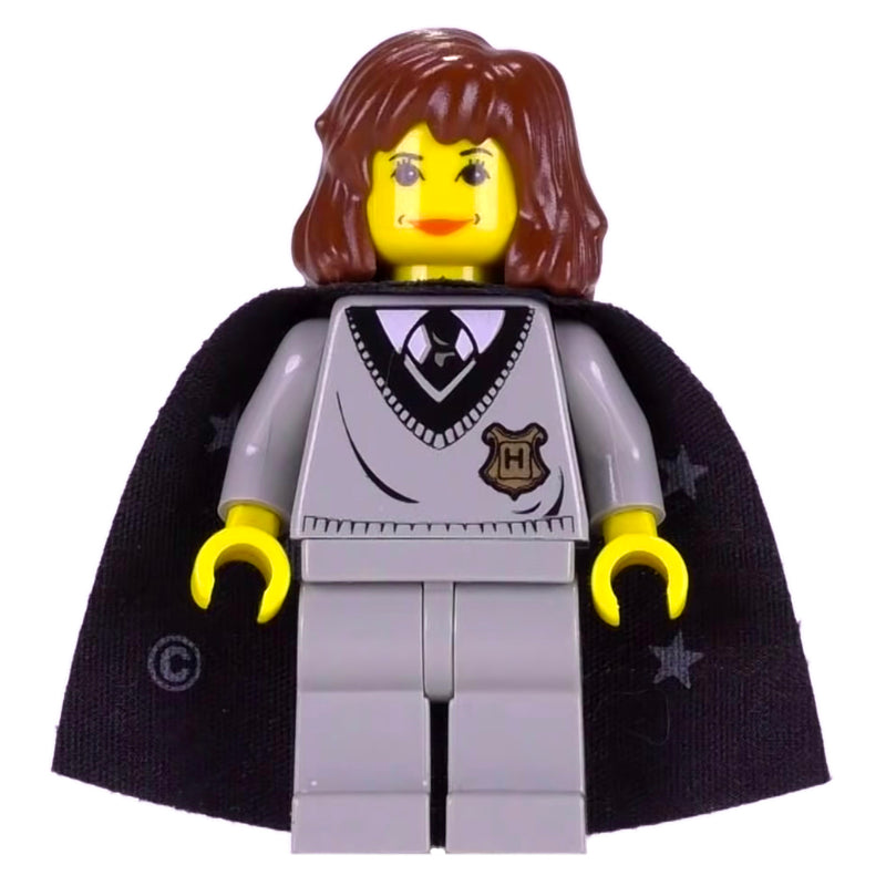 fig-006061 – Hermione Granger, Yellow Skin, Hogwarts Sweater with Crest, Cape with Stars