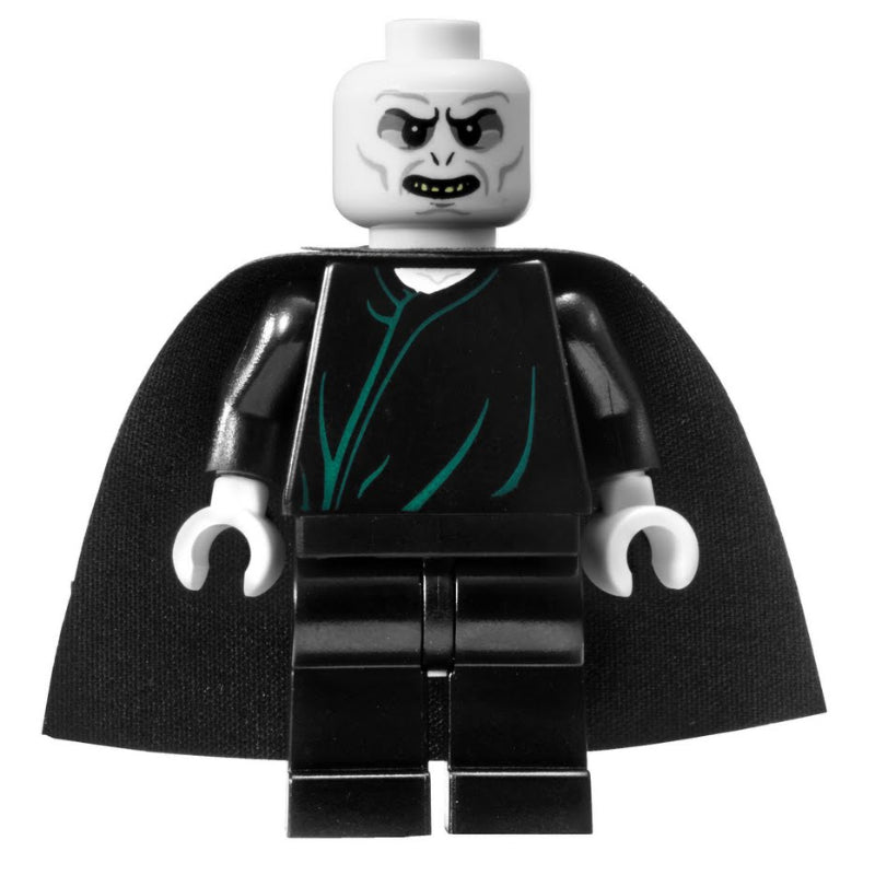 fig-006124 – Voldemort, Black Cape (3626b Head)
